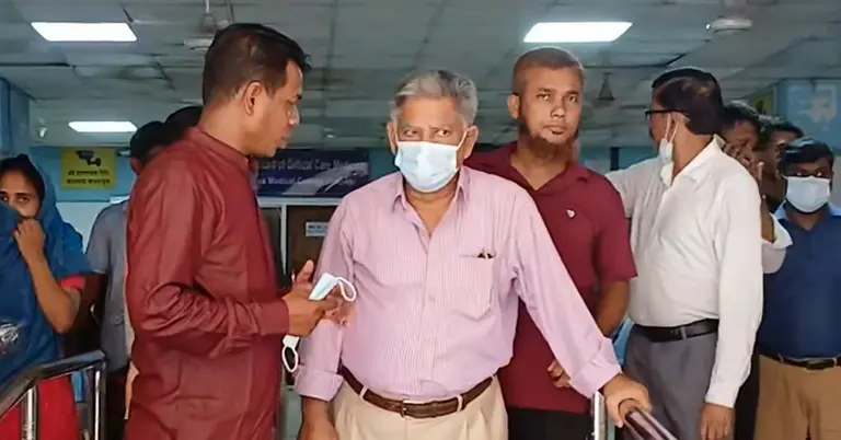 নুরের শারিরীক অবস্থার খোঁজ নিতে হাসপাতালে নৌপরিবহন উপদেষ্টা